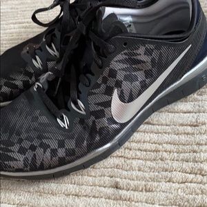 Nike Drew TR Fit 5 Size 8